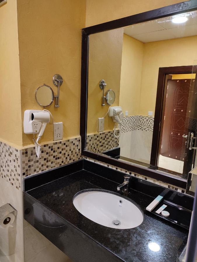 Hatta Guest House Luaran gambar