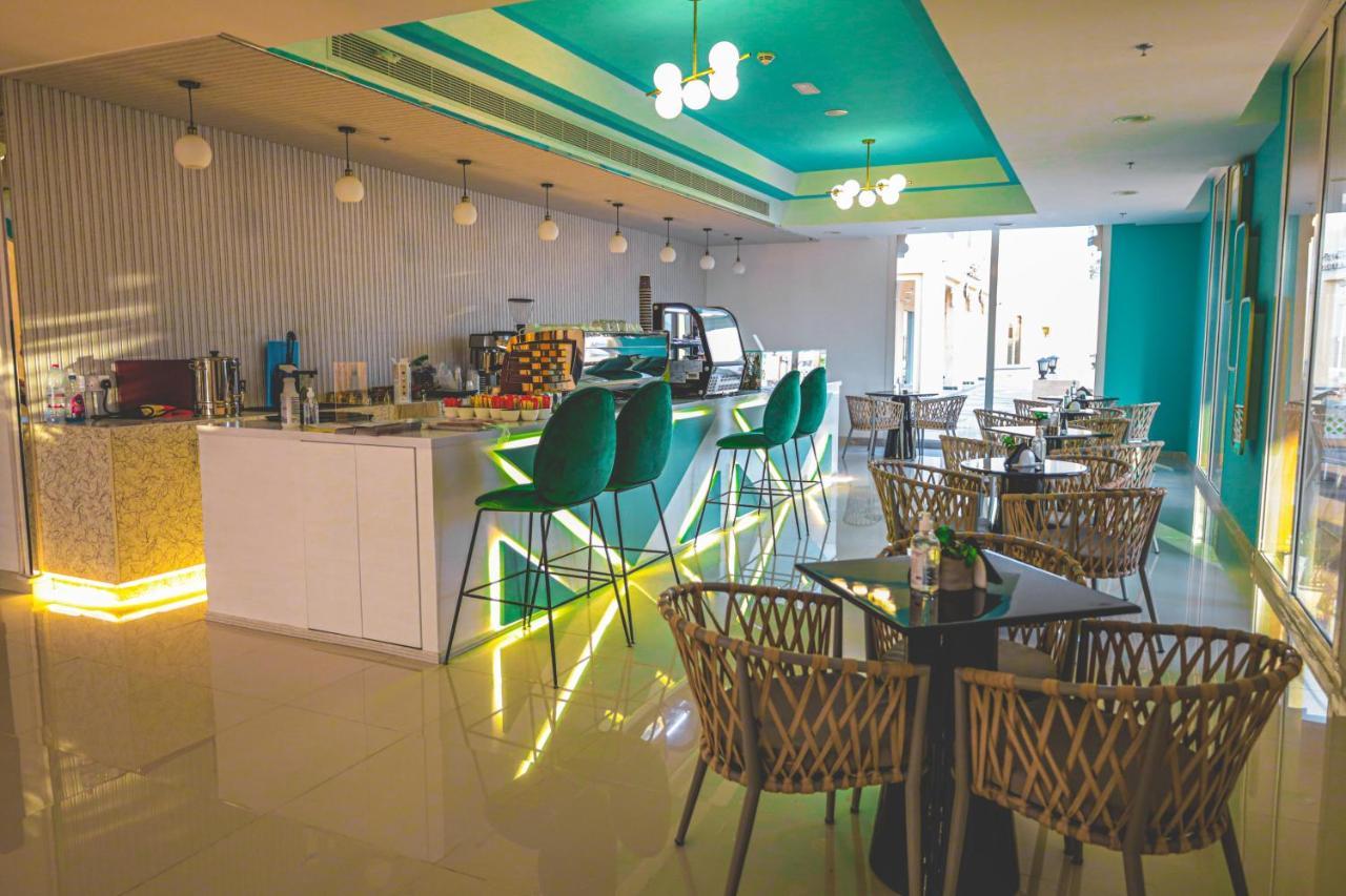 Hatta Guest House Luaran gambar