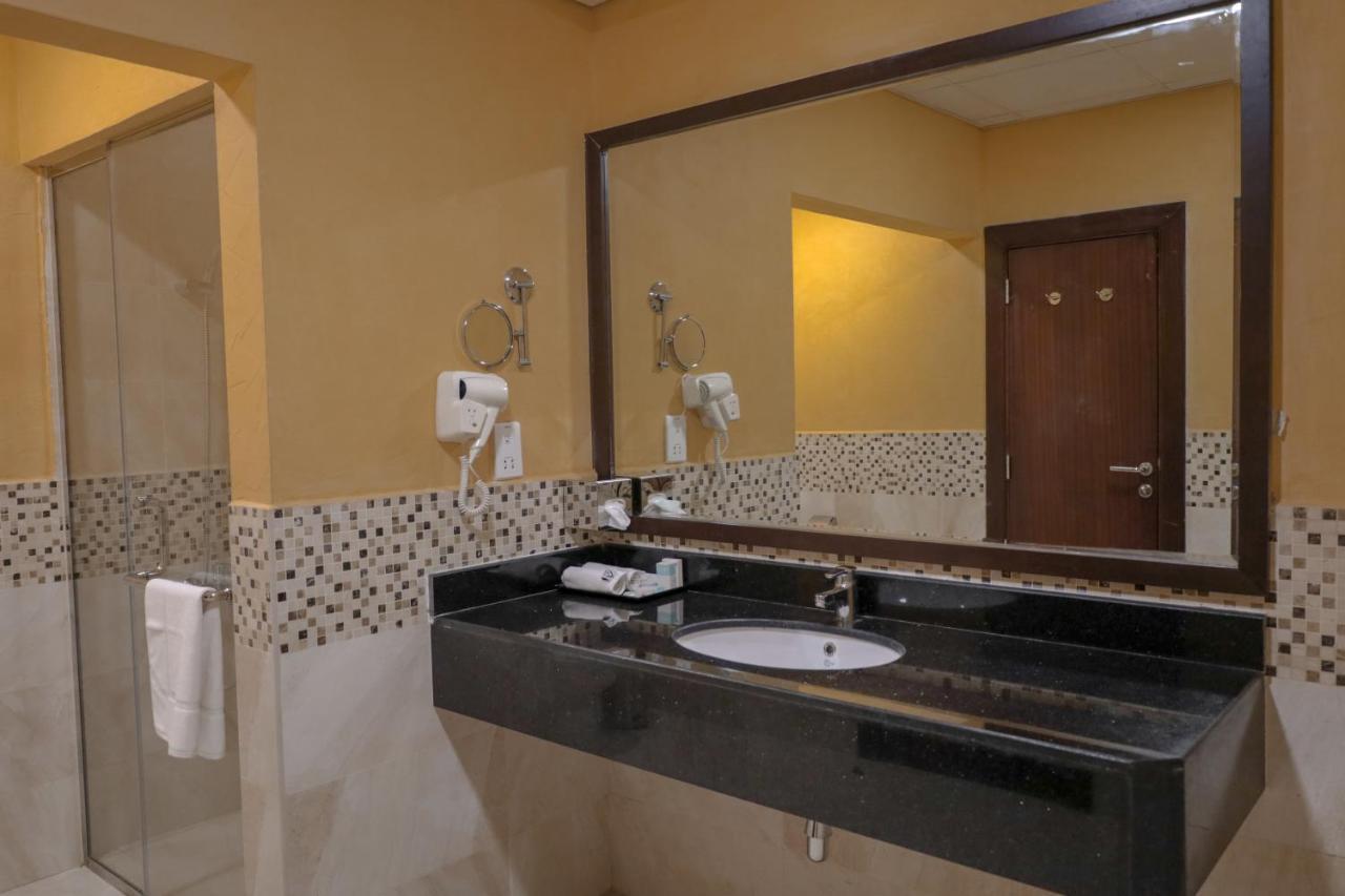 Hatta Guest House Luaran gambar