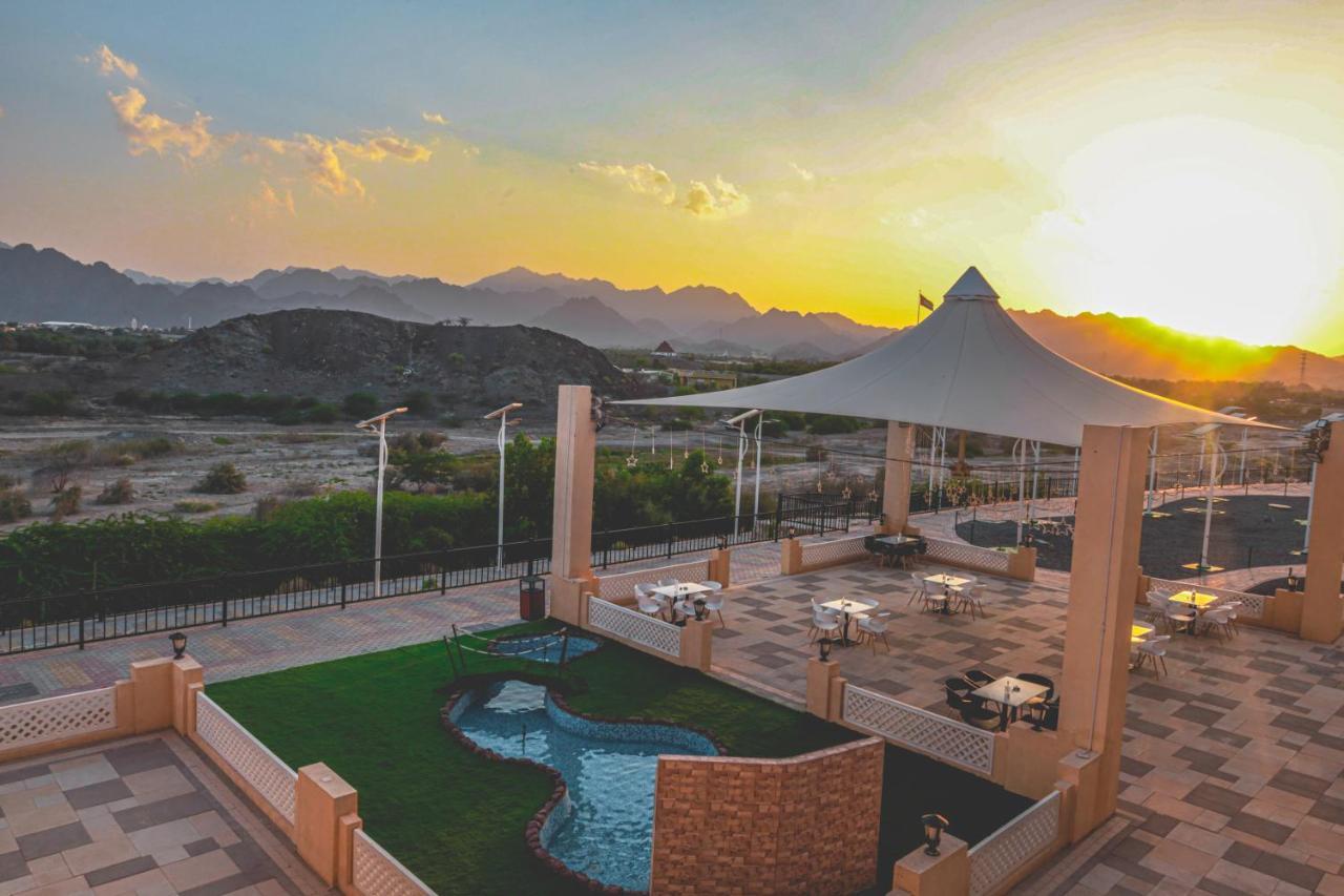 Hatta Guest House Luaran gambar