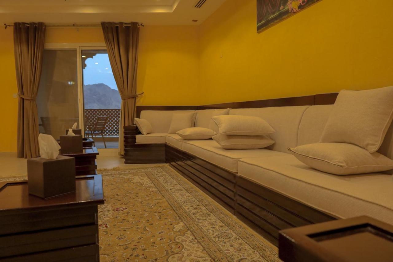 Hatta Guest House Luaran gambar